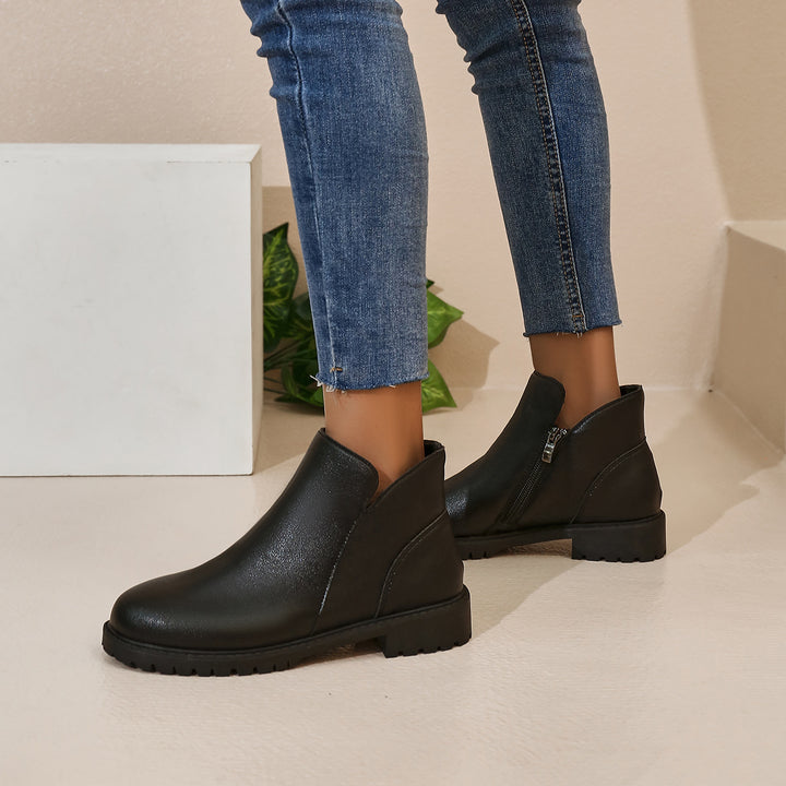 Damen nan kurze Stiefeletten mit profilierter Gummilaufsohle und seitlichem Reißverschluss Drune