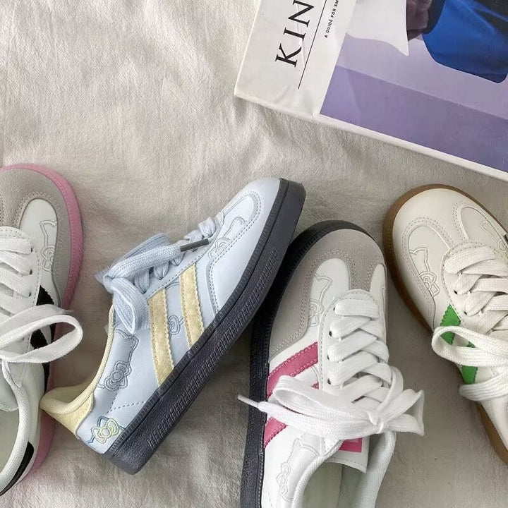 Damen Sportschuhe mit bequemen Schnürsystem und trendigen Design-Elementen Drune
