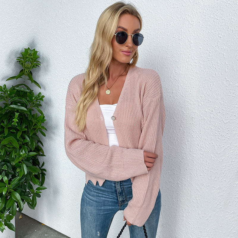Damen Kurzgeschnittener Feinstrick-Cardigan mit V‑Ausschnitt und Wellensaum Drune