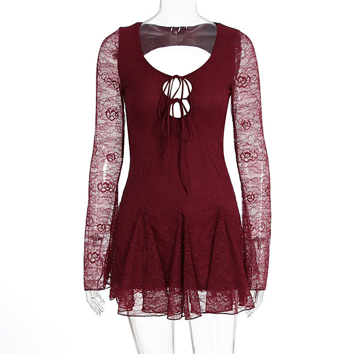 Damen Spitzenkleid mit Cut-Outs und langen Ärmeln Drune