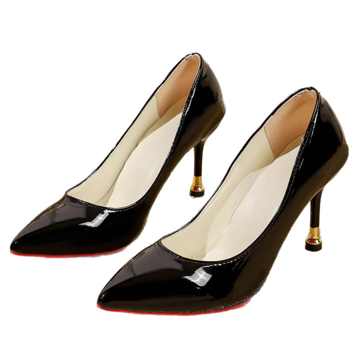 Damen Lack-Pumps mit spitzer Kappe, schmalem Stiletto und goldener Absatzapplikation Drune