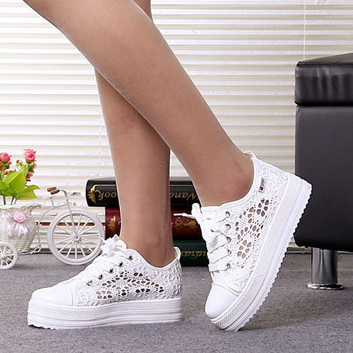 Damen modische Sneaker im romantischen Spitzendesign Drune