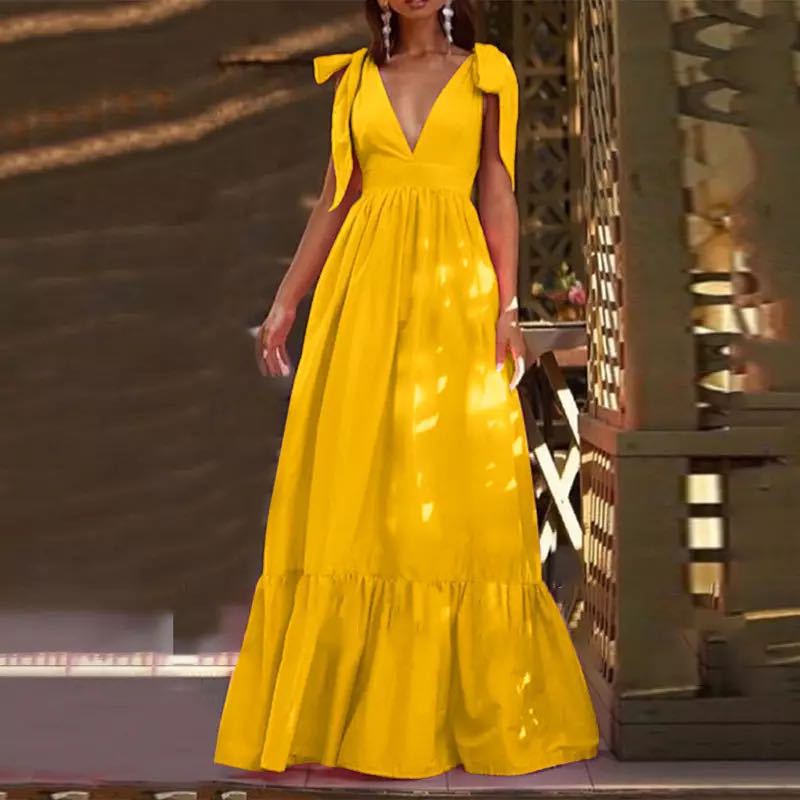 Damen Maxikleid mit festlichen Rüschendetails und tiefem V-Ausschnitt Drune