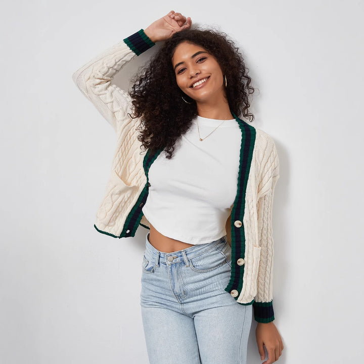 Damen Grobstrickcardigan mit dekorativer Knopfleiste und farblich abgestimmtem Saum Drune