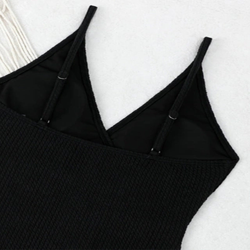Damen Einteiler Badeanzug mit trendigem Wickel-Design und Ringelement Drune