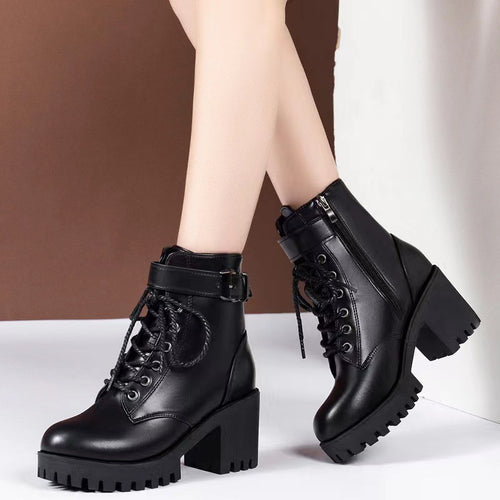 Damen nan Plateau-Schnürstiefelette aus Kunstleder mit profilierter Gummisohle und verstellbarem Schnallenriemen Drune
