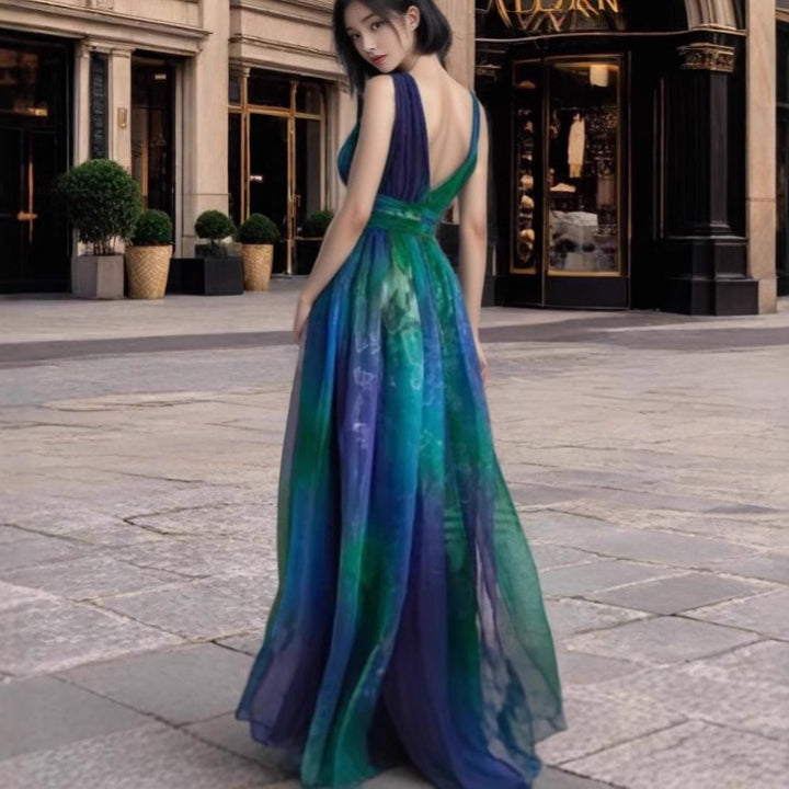 Damen Elegantes Abendkleid mit schimmernden Tüll-Lagen und tiefem V-Ausschnitt Drune