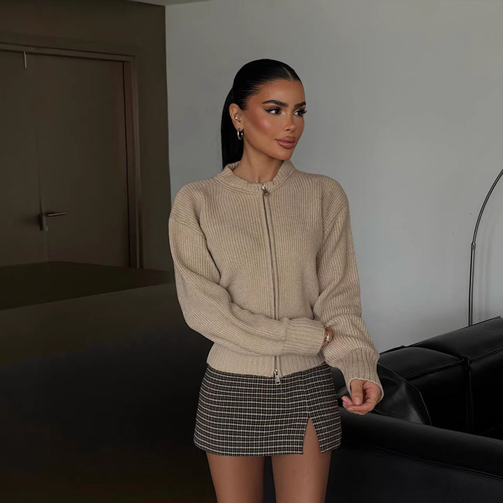 Damen Schicke Strickjacke mit Reißverschluss und breiten Bündchen
