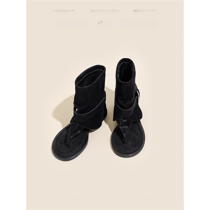 Damen Ankle-Cuff Zehensteg-Sandale mit weitem Schaft und verstellbarem Schnallenriemen Drune