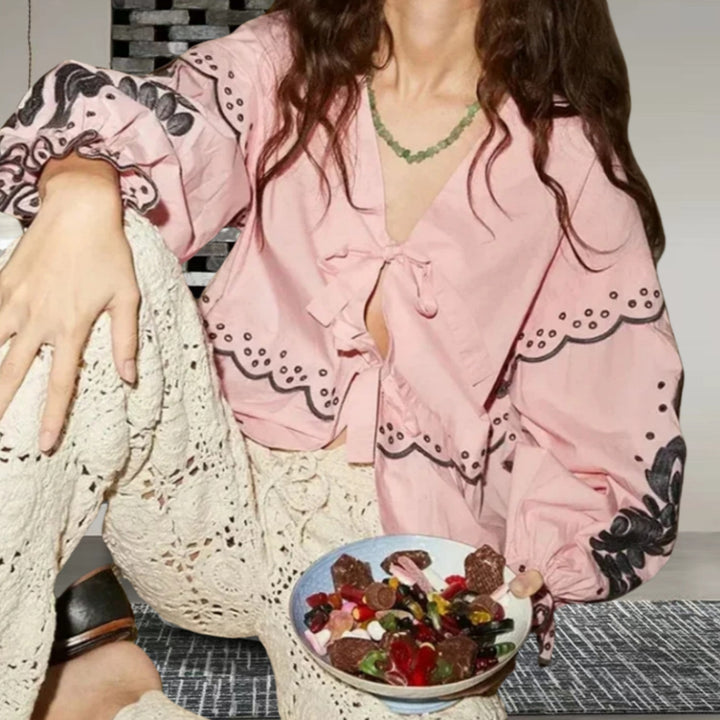 Damen Bluse mit Spitzenaufsatz und lässigem Schnitt Drune