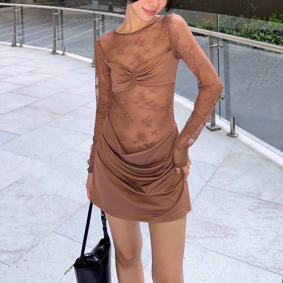 Damen Spitzenkleid mit figurbetontem Schnitt und Rüschendetails Drune
