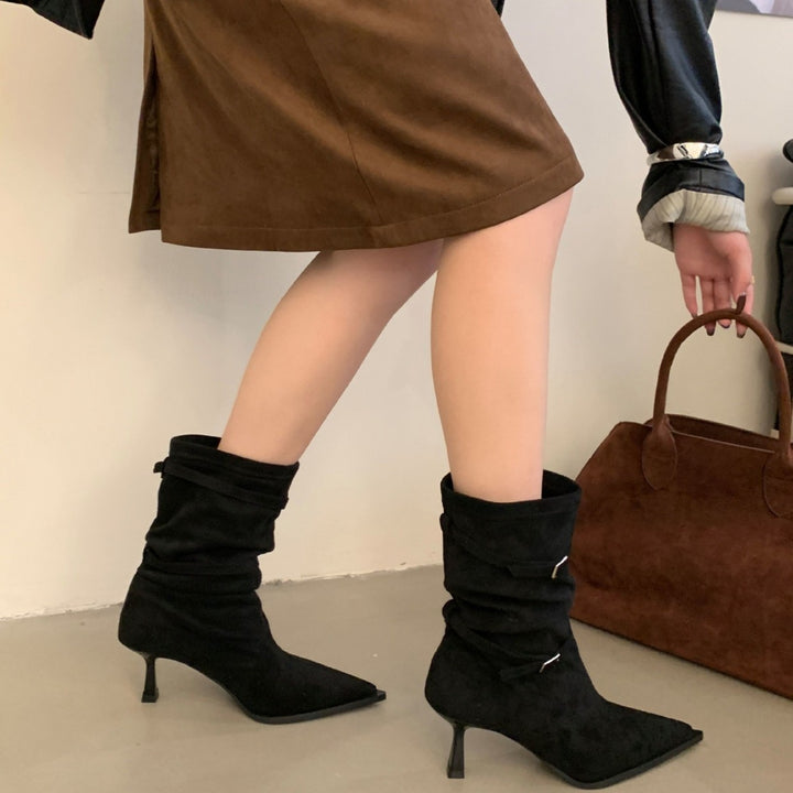 Damen elegante Stiefeletten aus süßem Wildleder mit schickem Falten-Design und kitten Absatz Drune