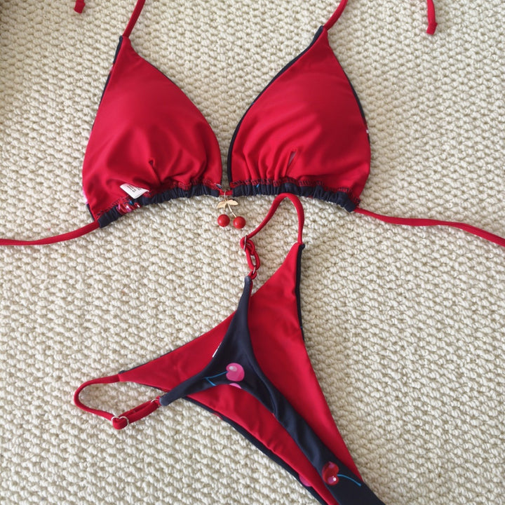 Damen Bikini-Set mit fröhlichem Kirschmuster und regulierbaren Spaghettiträgern Drune