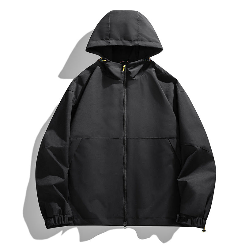 Herren Leichte Urban-Softshell Kapuzenjacke mit minimalistischer Nahtführung und verdecktem Reißverschluss Drune