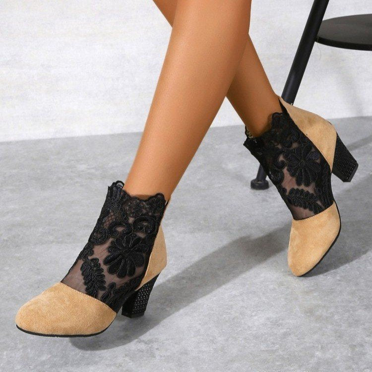Damen Stiefeletten mit romantischem Spitzen-Obermaterial und komfortablem Blockabsatz Drune