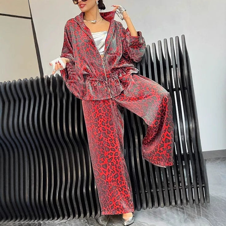 Damen sportlicher Freizeitanzug mit elegantem Leopardenmuster und weiten Hosen Drune