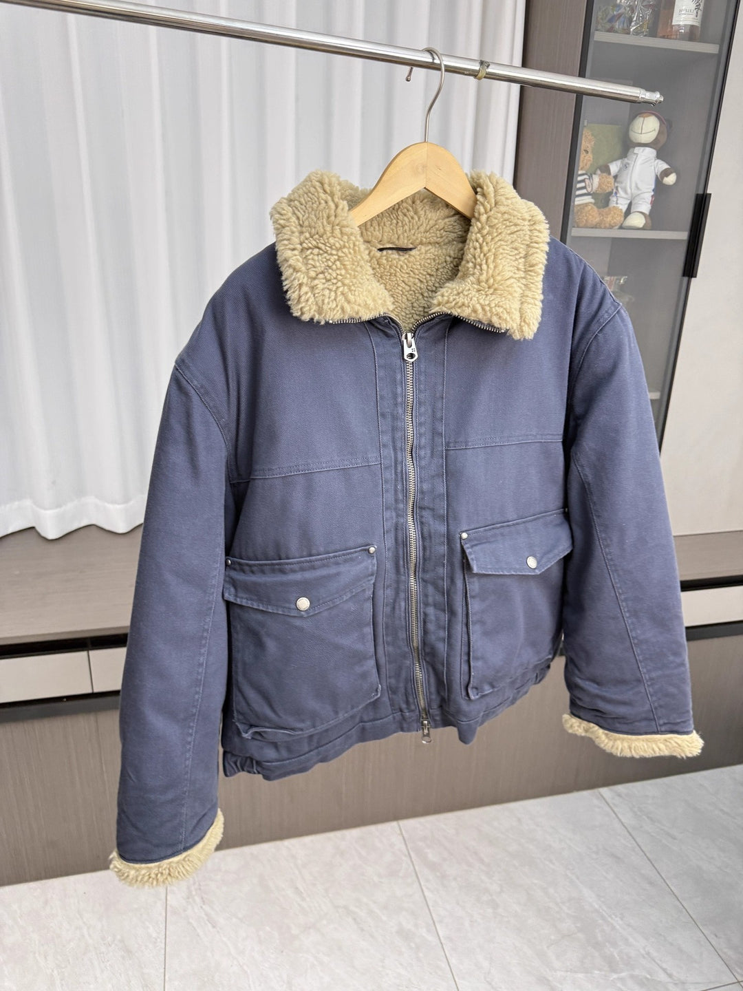 Herren Kurzjacke im Utility‑Stil mit Teddykragen und wattierter Innenfütterung Drune