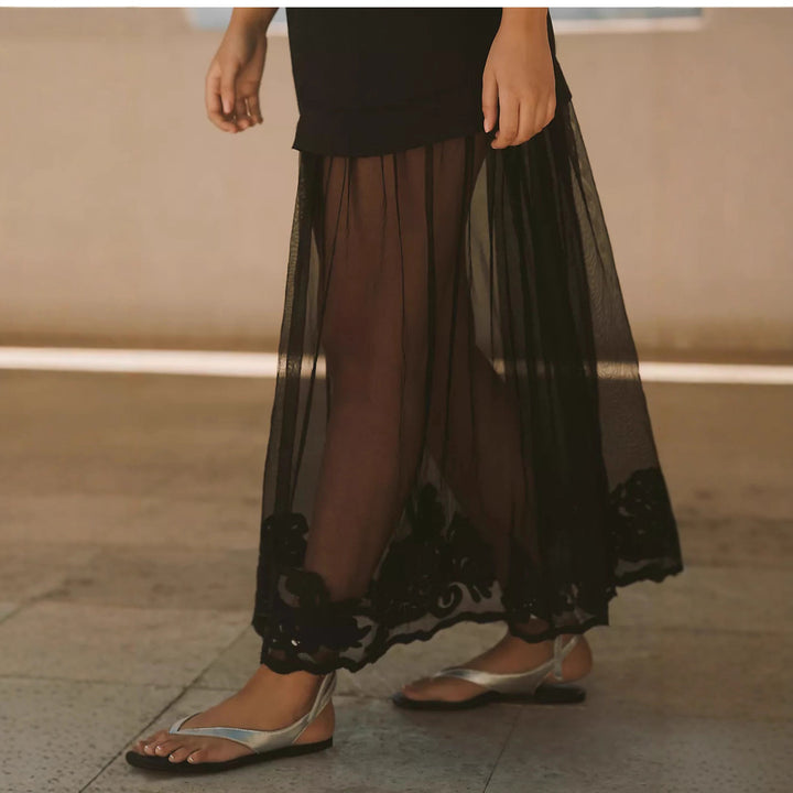 Damen nan Lagenmaxikleid mit kurzem Innenkleid und transparentem Tüll-Überrock, V-Ausschnitt und feinen Spaghettiträgern Drune