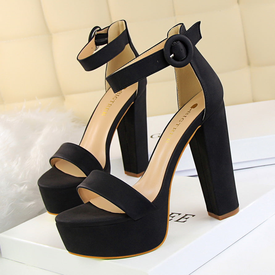 Damen Hochhackige Plateau-Sandalen mit verstellbarem Knöchelriemen und robustem Blockabsatz Drune