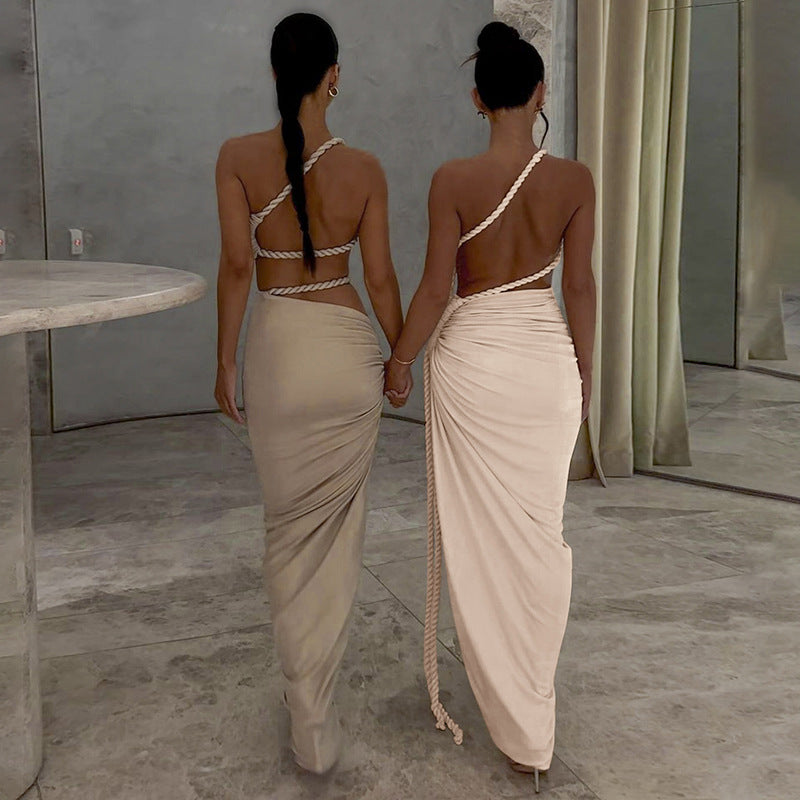 Damen Elegantes, einseitiges Maxikleid mit raffinierten Drapierungen Drune