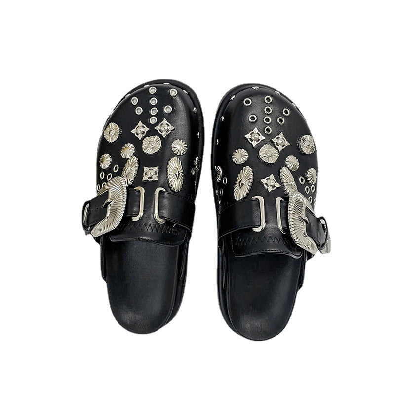 Damen nan verzierte Schlupf-Clogs mit metallischen Conchos, großer Zierschnalle und ergonomischem Fußbett Drune