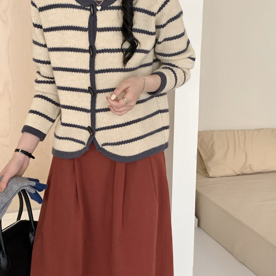 Damen Strickjacke mit maritimem Streifenmuster und großen Knöpfen Drune