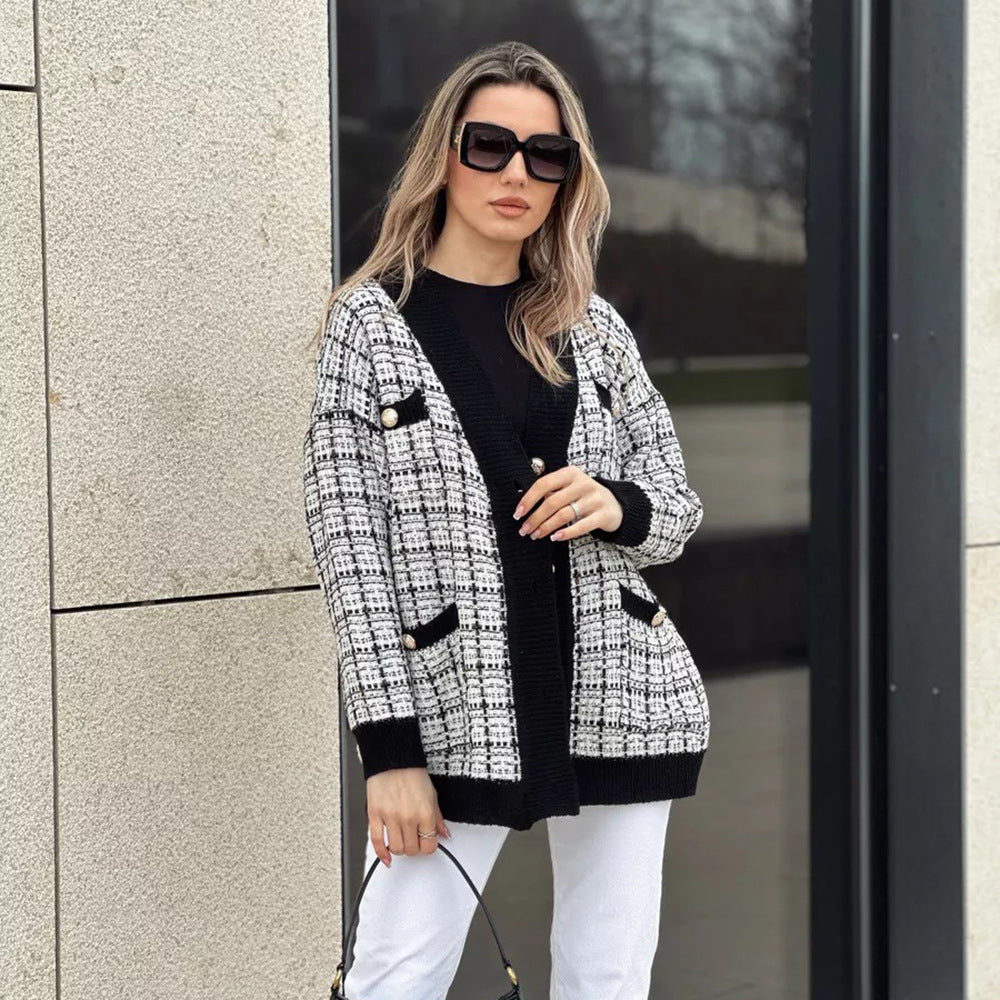 Damen Bouclé-Strickjacke mit eleganten Knopfdetails Drune