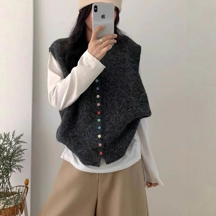 Damen Strickweste mit bunten Knopfdetails und modernem Schnitt Drune