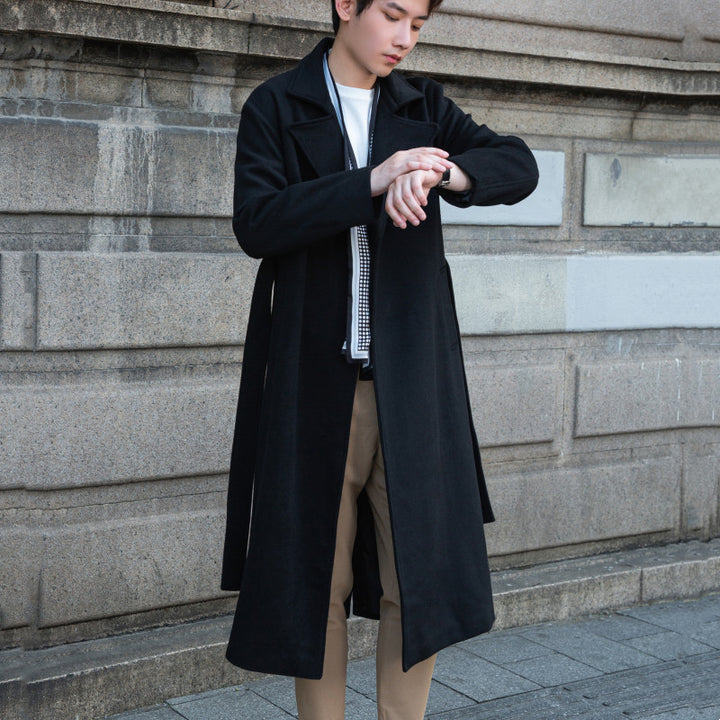 Herren Maxilanger Wollmix-Übermantel mit minimalistischer Silhouette und verdeckter Knopfleiste Drune