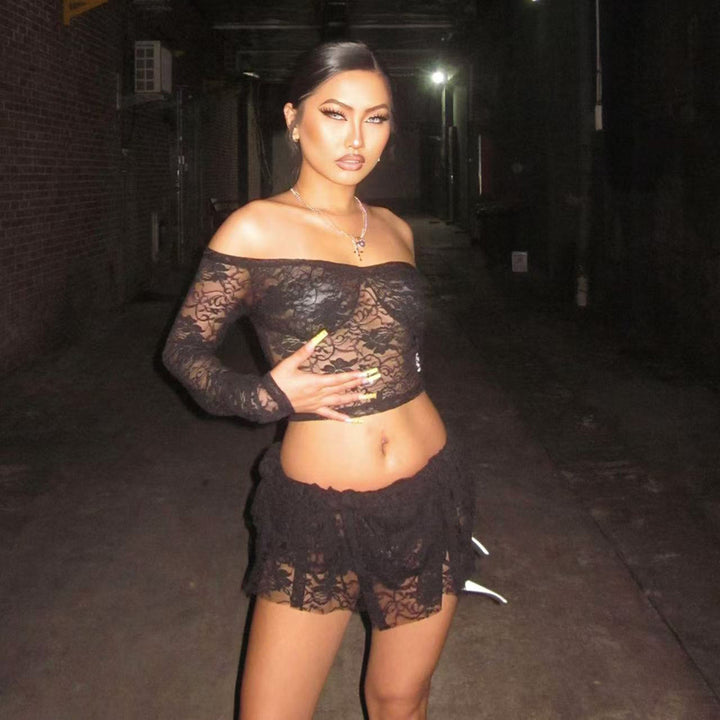 Damen Verspieltes Spitzenkleid mit transparenten Ärmeln und gestuftem Rock Drune