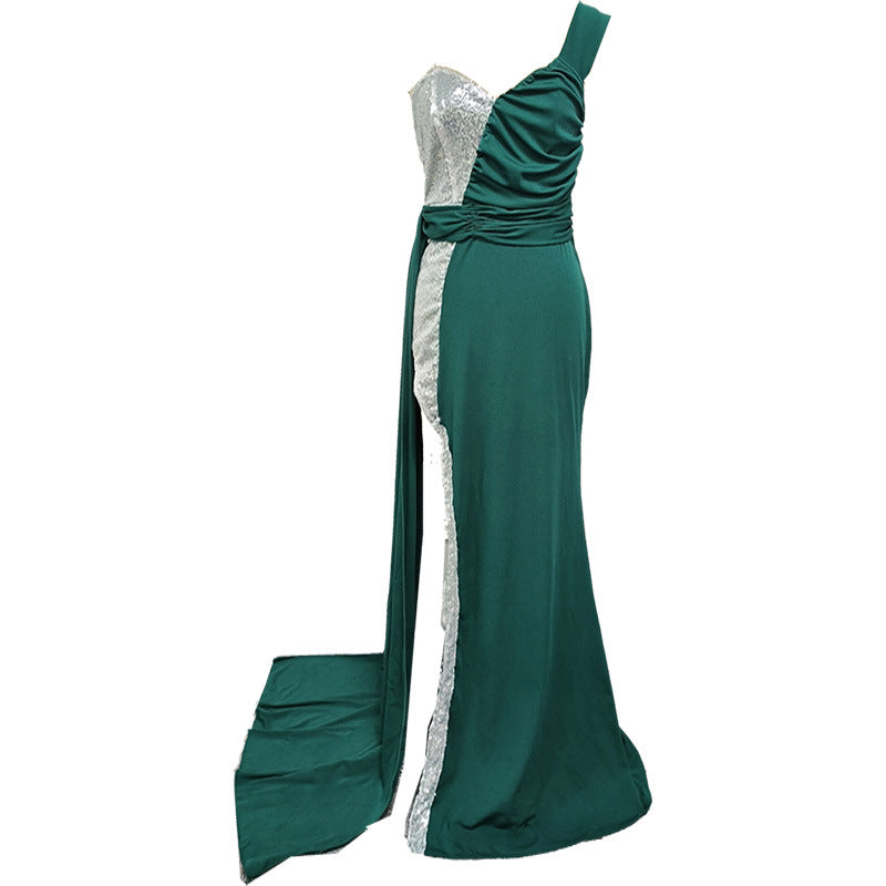 Damen Couture Abendkleid mit asymmetrischem Schnitt und funkelnden Pailletten Drune