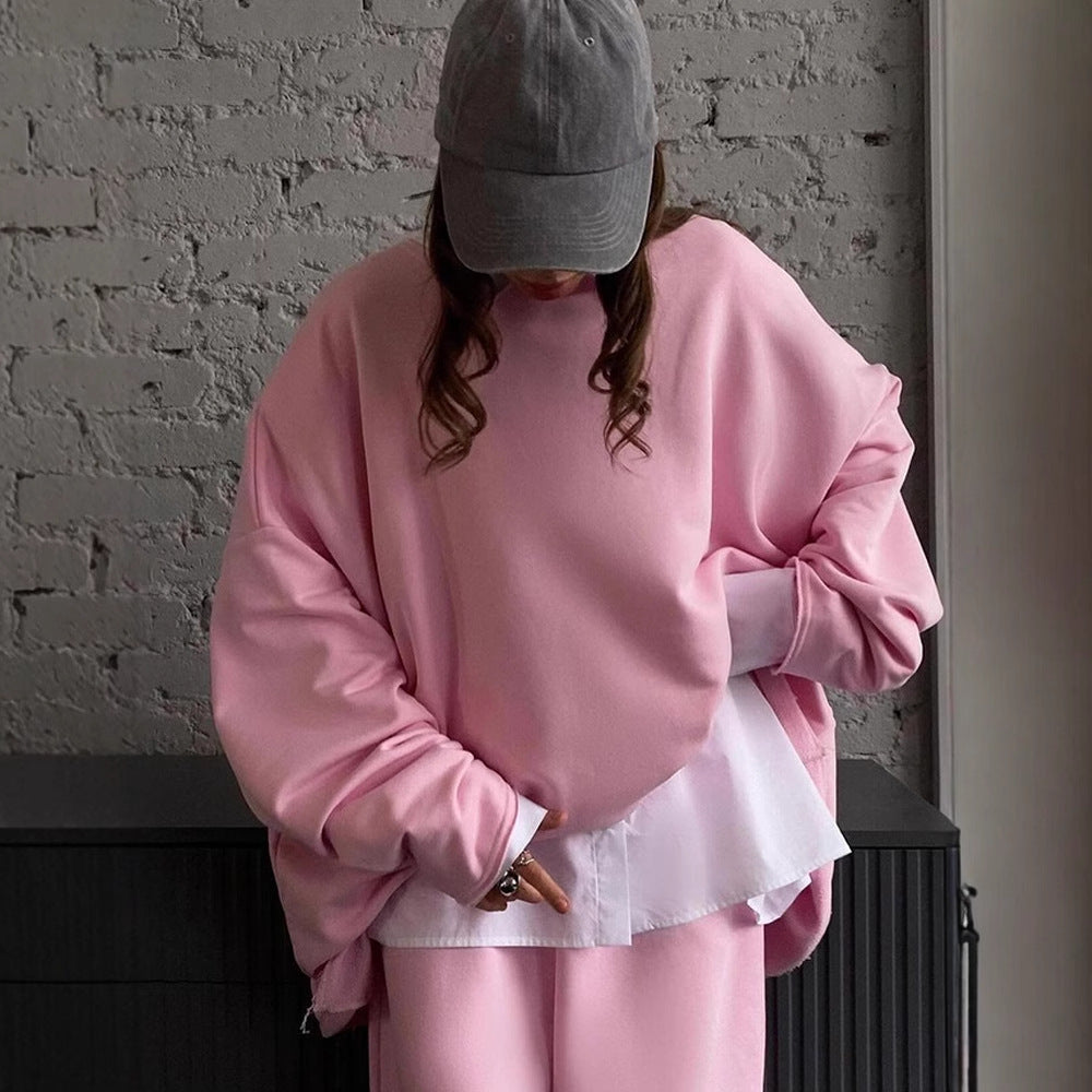 Damen oversized Lounge-Set mit ausgefranstem Saum, extra langem Sweatpullover und weiter hochgeschnittener Jogginghose Drune