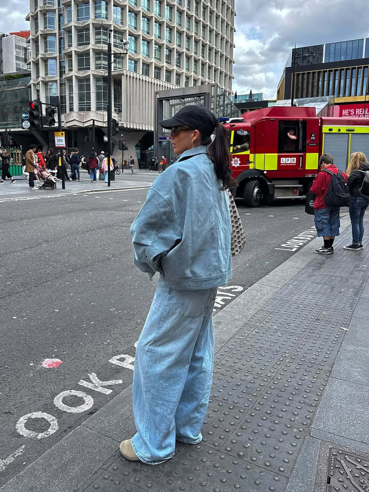 Damen Kurze Bomberjacke aus weichem Material mit einem lässigen Schnitt Drune