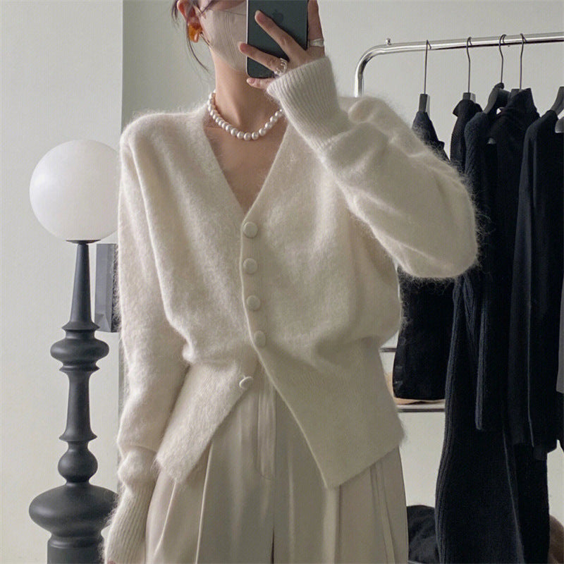 Damen Strickjacke mit tiefem V-Ausschnitt und weich fließendem Material Drune