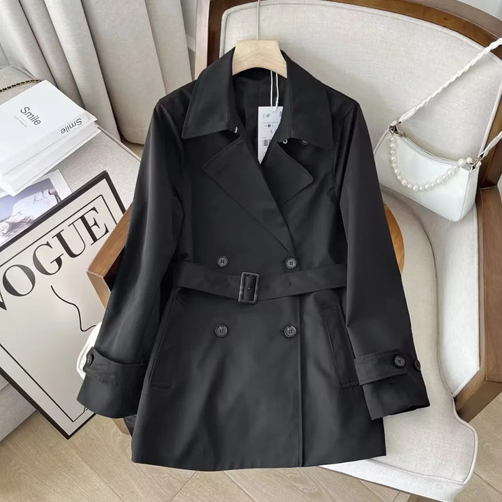 Damen Trenchcoat mit doppelter Knopfleiste und taillierbarem Gürtel Drune