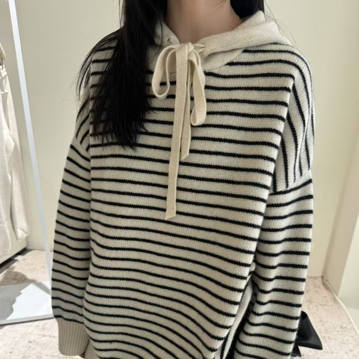 Damen Oversize-Kapuzenpullover aus weichem Feinstrick mit maritimem Streifenmuster Drune
