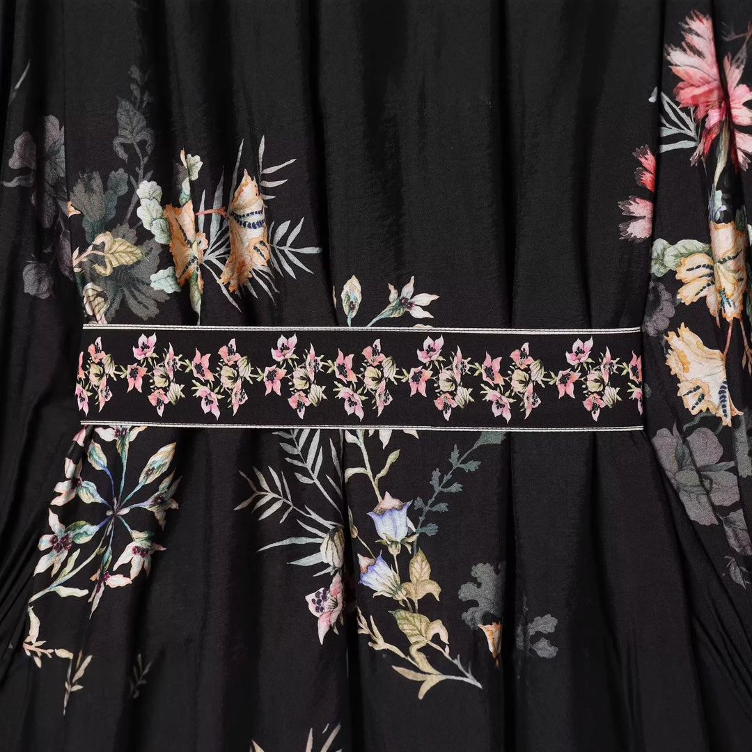 Damen Boho-Stufenkleid mit Stehkragen, Taillengürtel und Ballonärmeln Drune