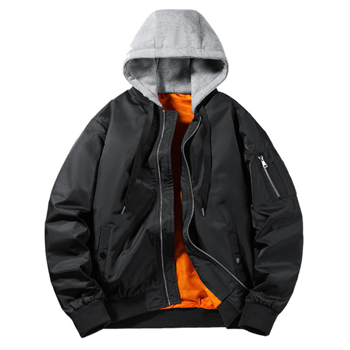 Herren Bomberjacke mit eingearbeiteter Kapuze, Ärmeltasche und Kontrastfutter Drune