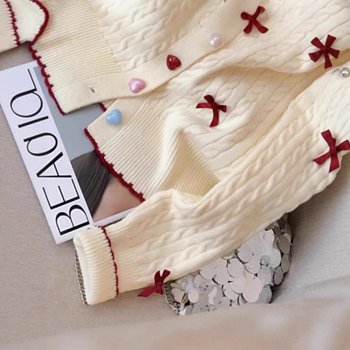 Damen Grobstrick-Cardigan mit verspielten Knopfdetails und Schleifen Drune