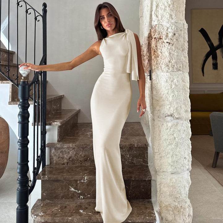 Damen Elegantes Maxikleid mit asymmetrischen Trägerdetails Drune