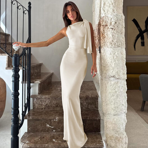 Damen Elegantes Maxikleid mit asymmetrischen Trägerdetails Drune