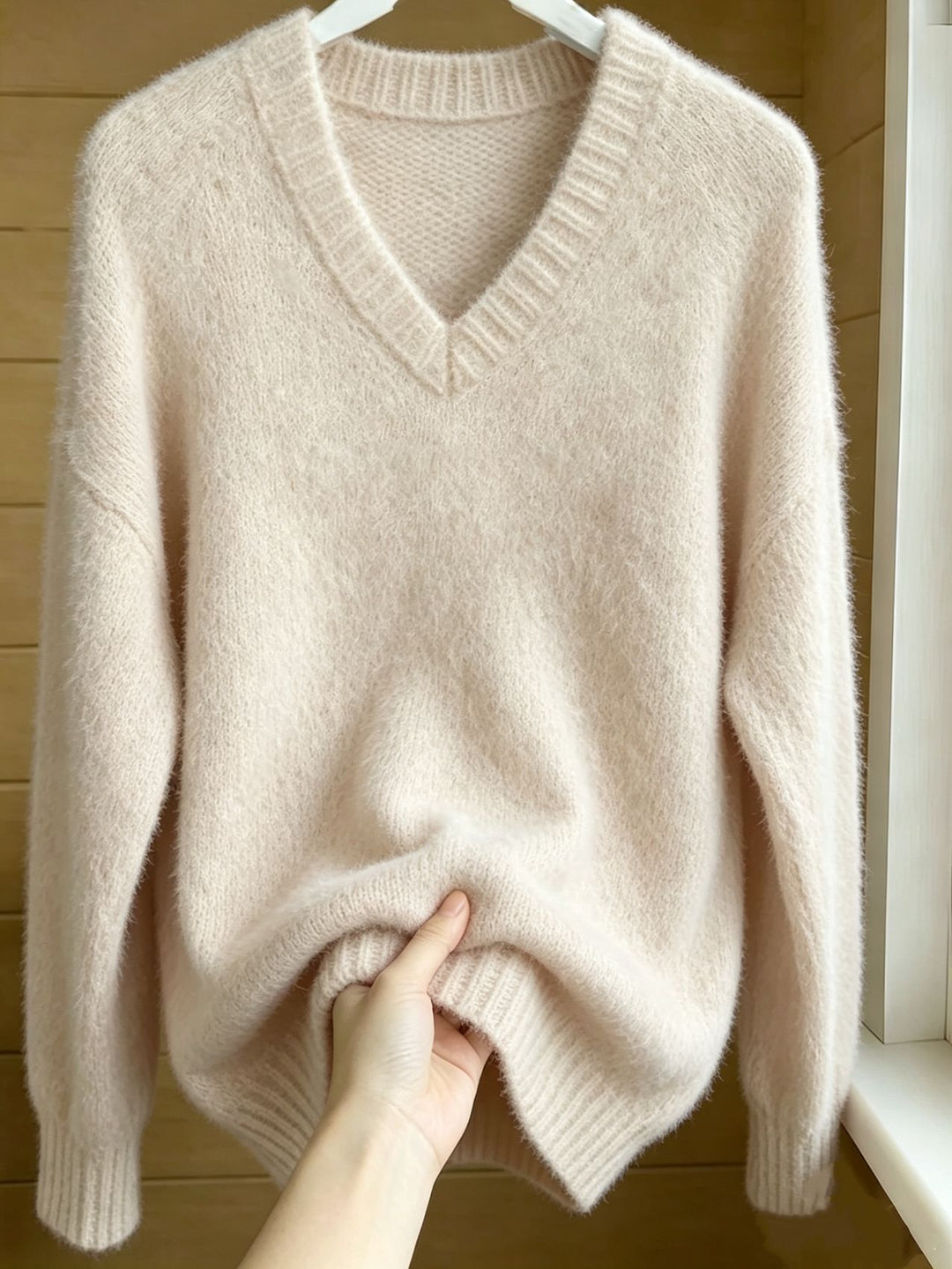 Damen Flauschiger Mohair-Mix Oversize-Pullover mit tiefem V-Kragen Drune