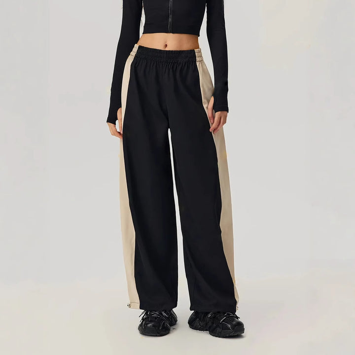 Damen sportliche Freizeithose mit angesagtem Schnitt und seitlichen Kontrastpanelen Drune