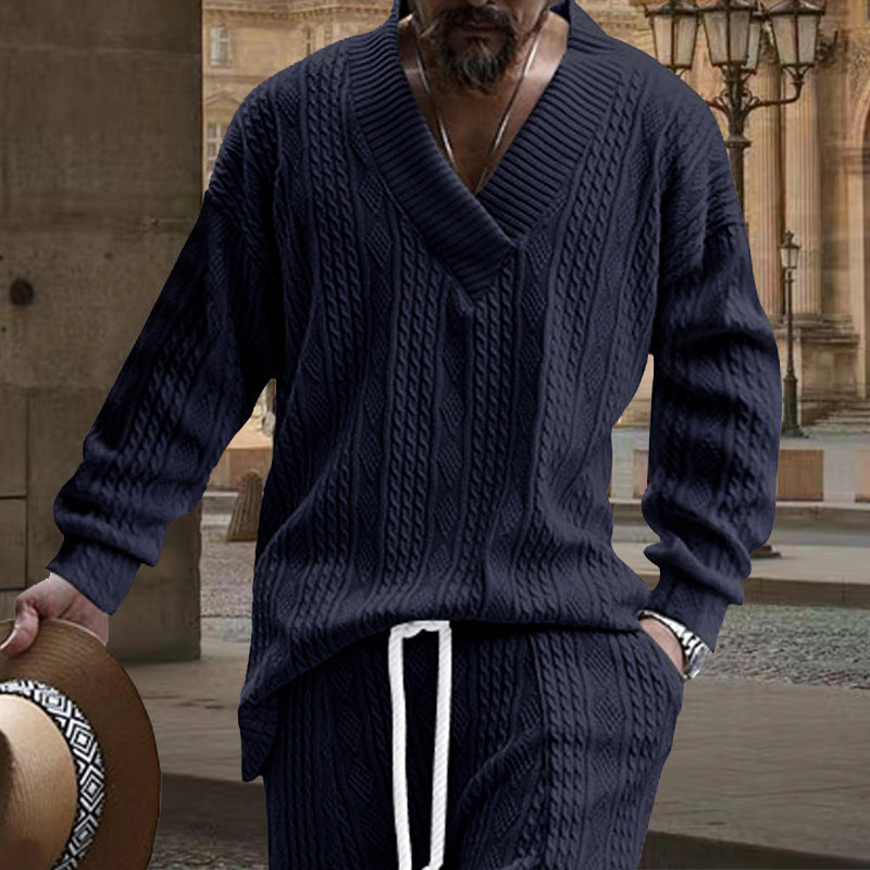 Herren nan grob gestrickter V-Ausschnitt-Pullover mit Zopfmuster und relaxed Fit Drune
