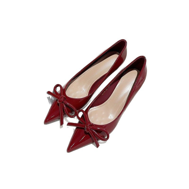 Damen Spitz zulaufende Lack-Pumps mit kleinem Sculpted-Kitten-Absatz und Schleifen-Detail Drune