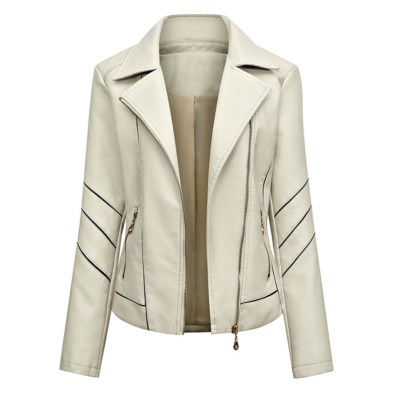 Damen Taillierte Kunstleder‑Bikerjacke mit asymmetrischen Ziernähten und Reißverschlusstaschen Drune