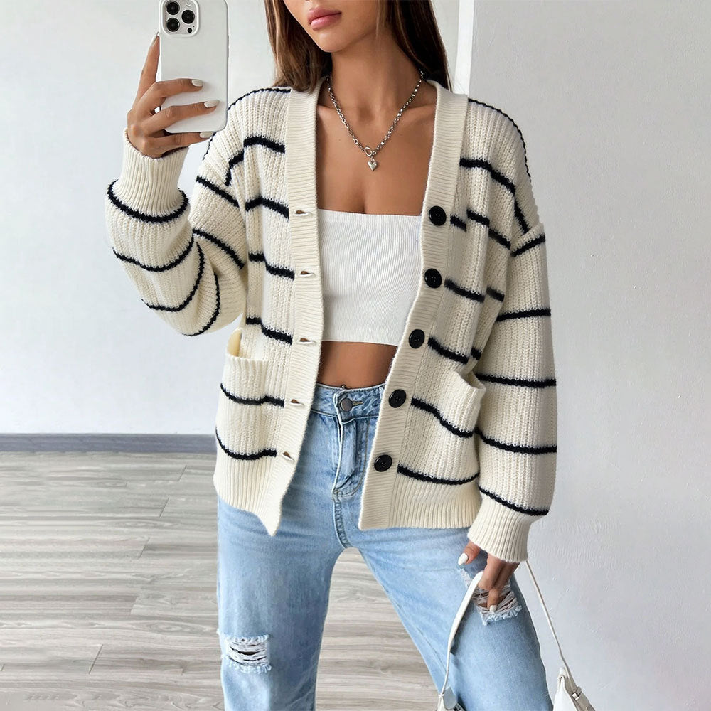 Damen oversized Strickcardigan mit Rippenkante, aufgesetzten Taschen und Knopfverschluss Drune