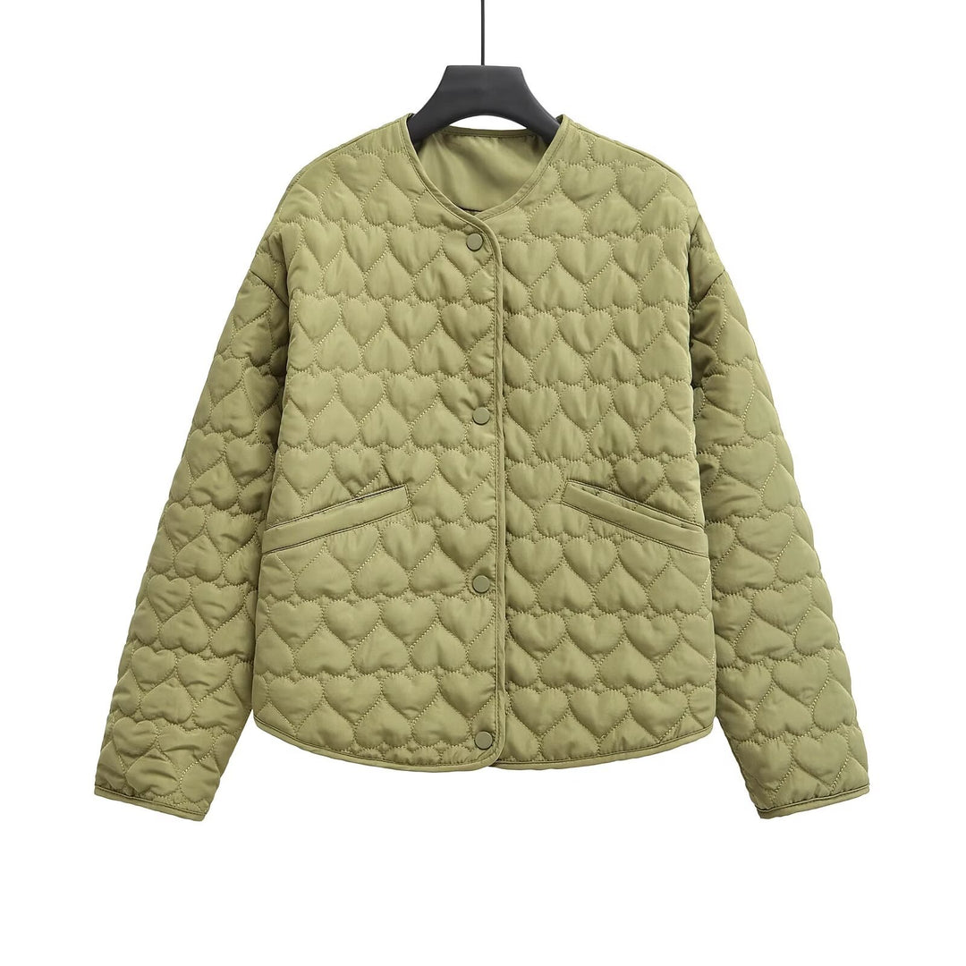 Damen 100+ gesteppte Kurzjacke mit Herzsteppung, Rundhalsausschnitt und Druckknöpfen Drune