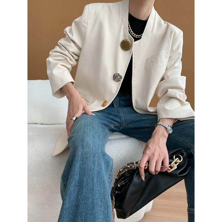 Damen lässige Blazerjacke mit femininen Details und eleganten Knopfakzenten Drune