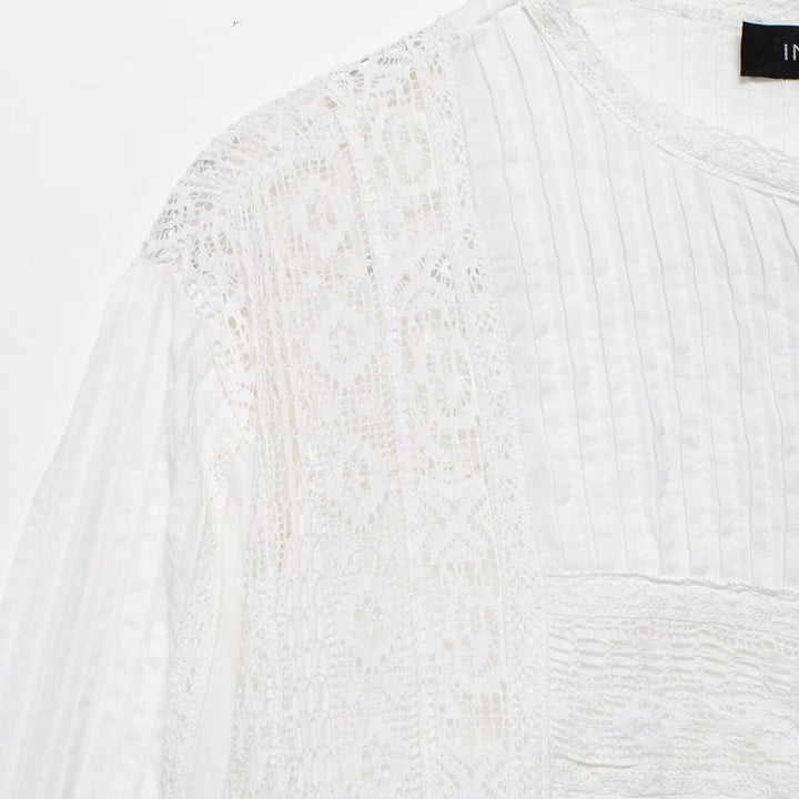 Damen Romantische Spitzenbluse mit Plisseefront, Spitzenpanelen und Ballonärmeln Drune